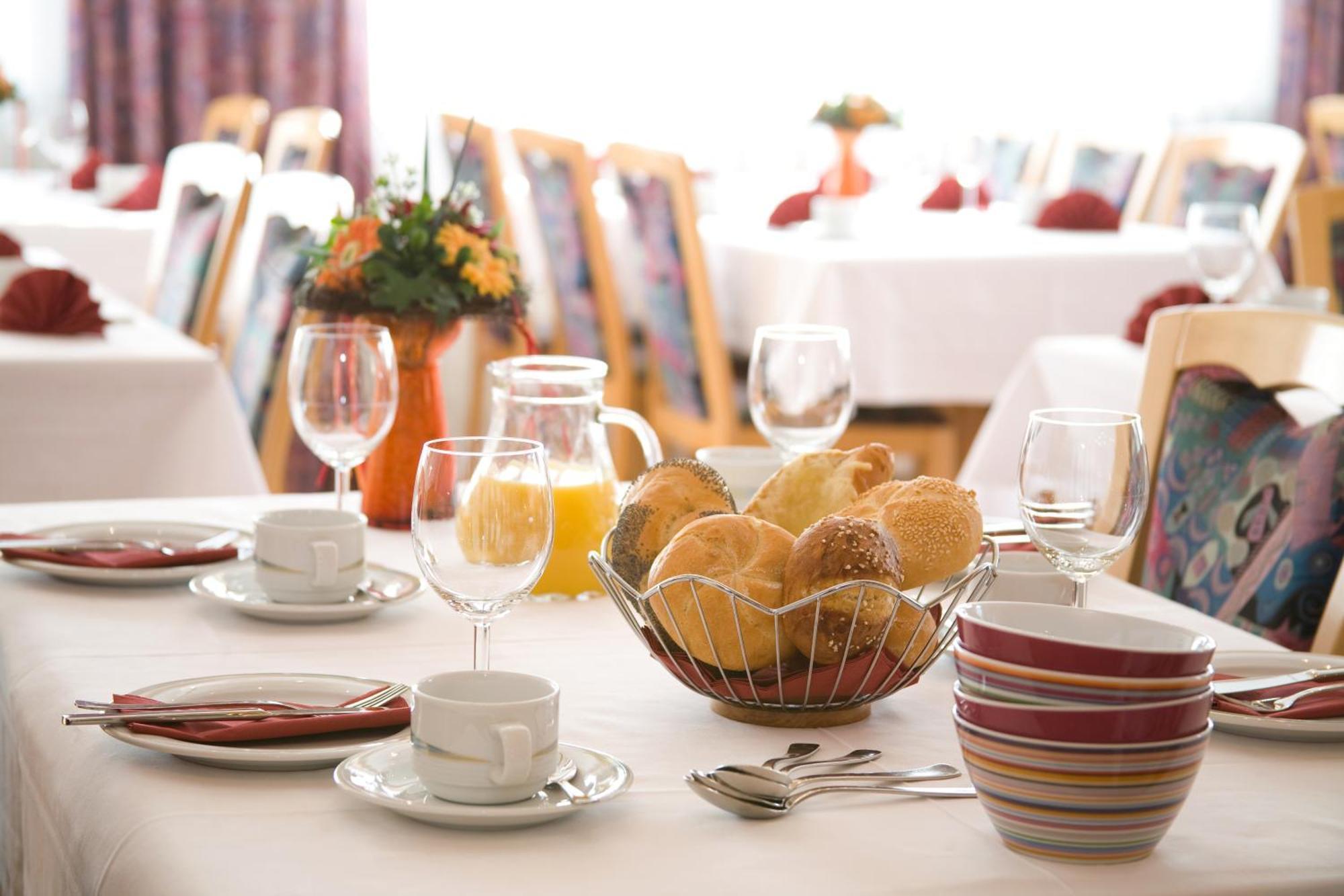 Hotel Gasthof Pension Riebel Etzenricht Екстериор снимка