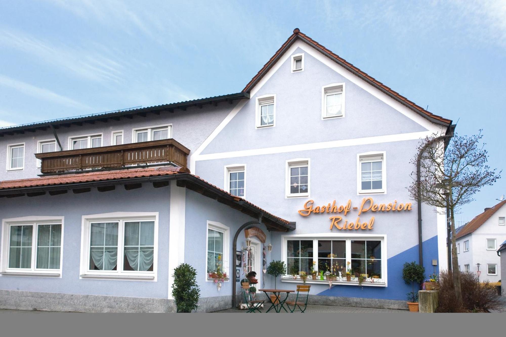Hotel Gasthof Pension Riebel Etzenricht Екстериор снимка